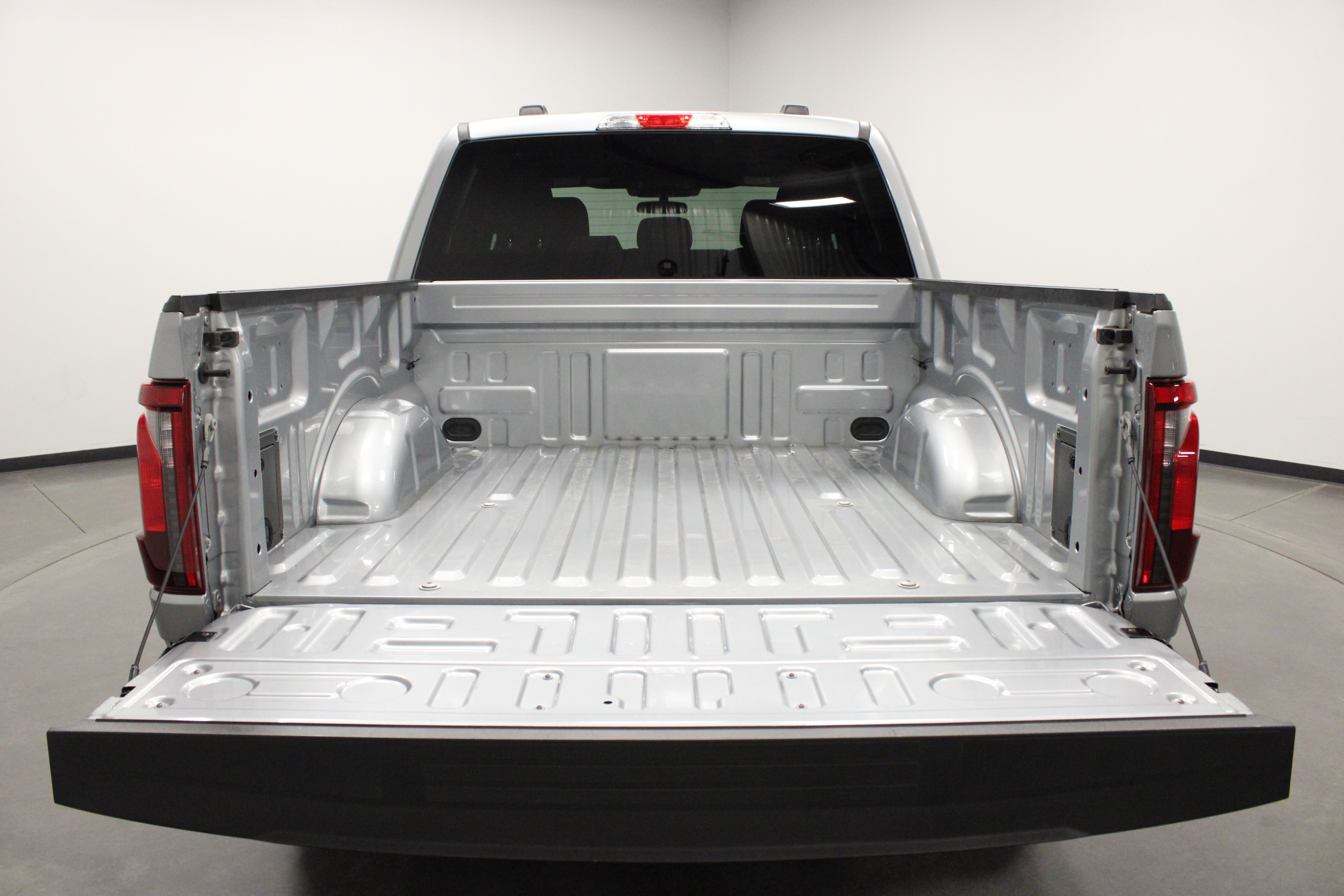 Used 2025 Ford F150 STX AWD/4WD image 13