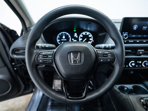 Used 2025 Honda HR-V LX image 16