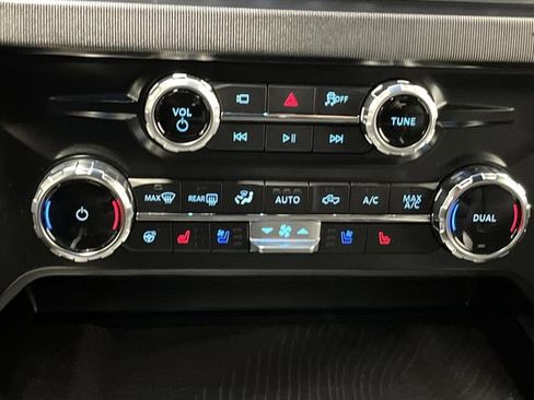 Used 2025 Ford F350 Platinum image 21