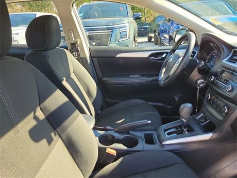 Used 2017 Nissan Sentra S image 30