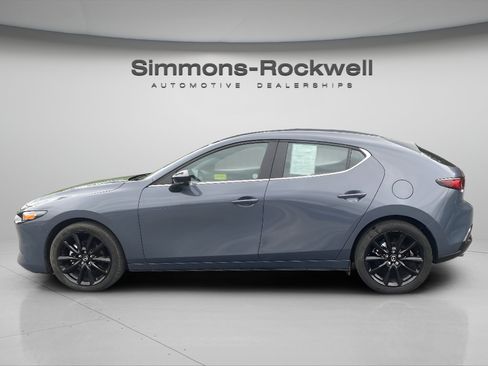 Used 2026 MAZDA MAZDA3 Carbon AWD/4WD image 2