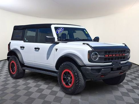 Used 2023 Ford Bronco 4-Door w/ Sasquatch Package AWD/4WD image 1