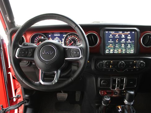 Used 2018 Jeep Wrangler Unlimited Rubicon AWD/4WD image 2