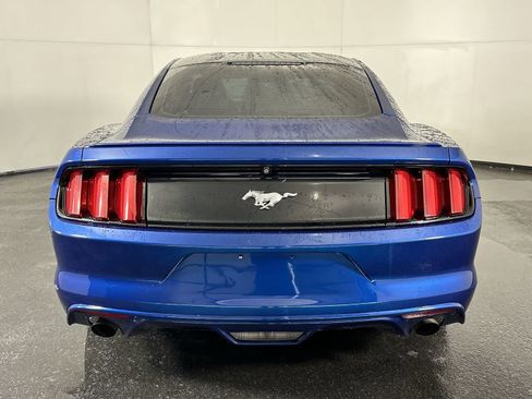 Used 2017 Ford Mustang Coupe image 7