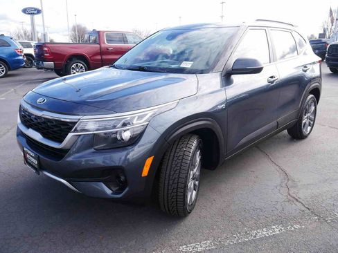 Used 2021 Kia Seltos S image 4