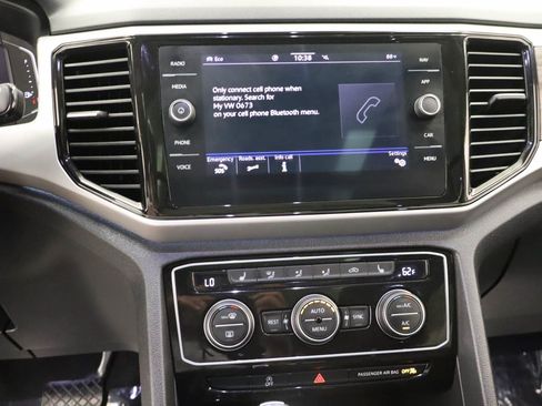 Certified 2023 Volkswagen Atlas SEL AWD/4WD image 11
