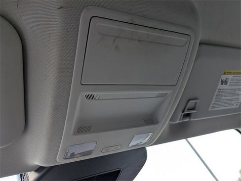 Used 2022 Ford Escape SE image 22