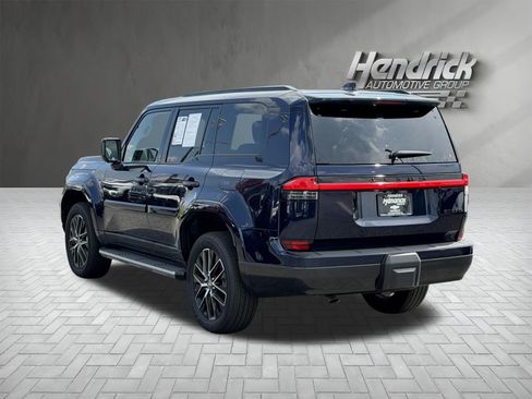 Used 2026 Lexus GX 550 w/ Accessory Package (2T) AWD/4WD image 8