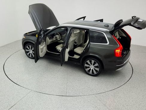 Certified 2022 Volvo XC90 T6 Inscription w/ Advanced Package image 43