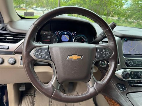 Used 2020 Chevrolet Suburban Premier AWD/4WD image 41