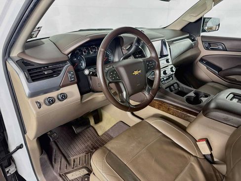 Used 2016 Chevrolet Tahoe LT w/ Luxury Package AWD/4WD image 7
