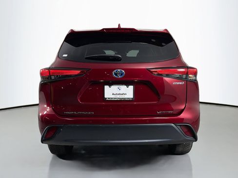 Used 2021 Toyota Highlander Limited image 7