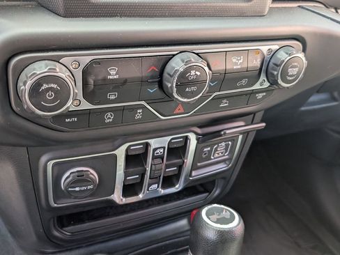 Used 2022 Jeep Wrangler Unlimited Sport S image 21