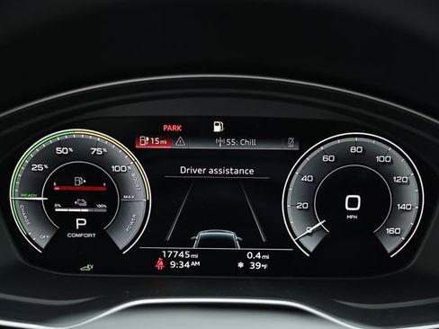 Used 2023 Audi Q5 e Premium Plus image 32