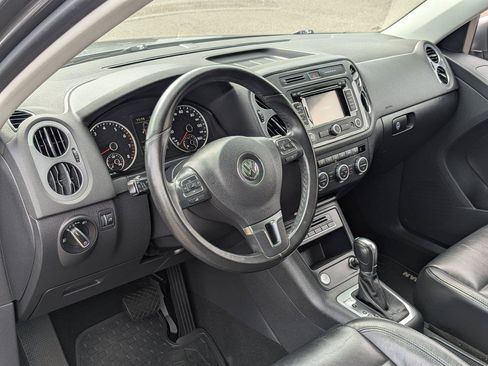 Used 2013 Volkswagen Tiguan SEL AWD/4WD image 12