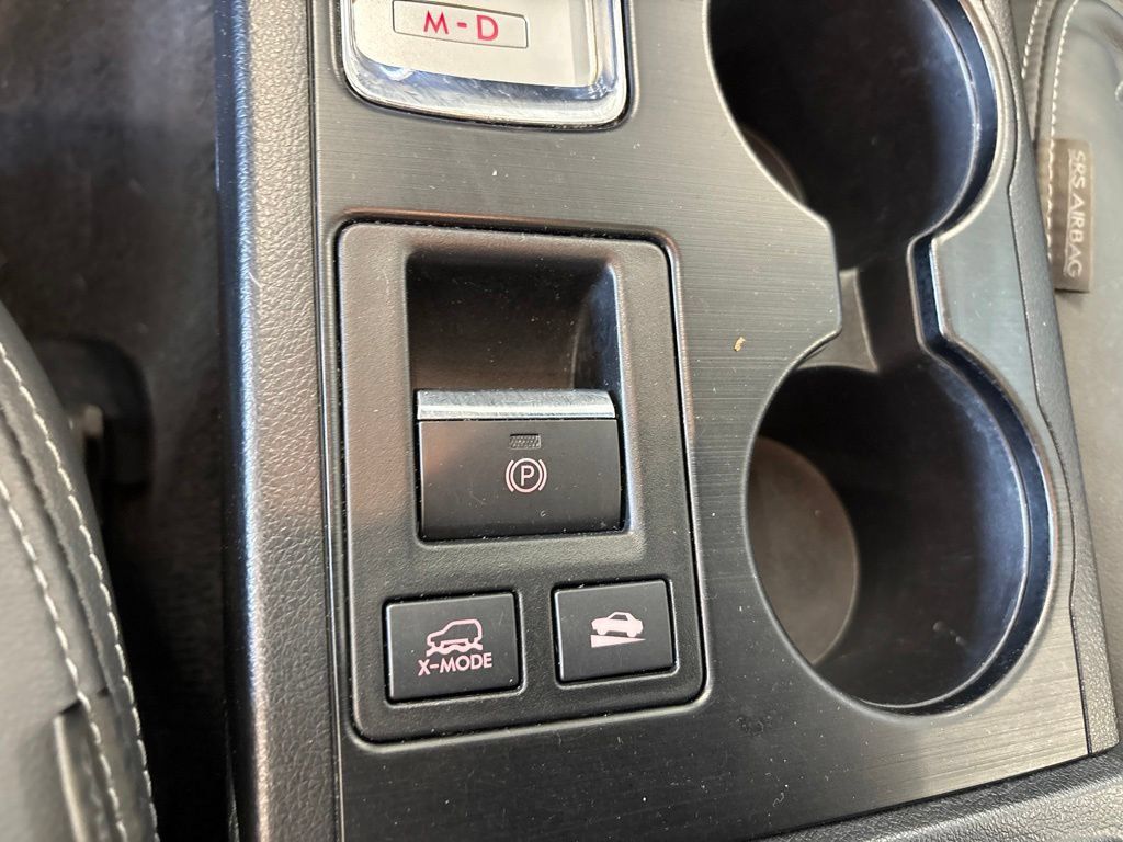 Used 2017 Subaru Outback 2.5i Limited AWD/4WD image 24