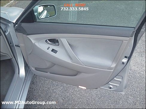 Used 2009 Toyota Camry LE image 19
