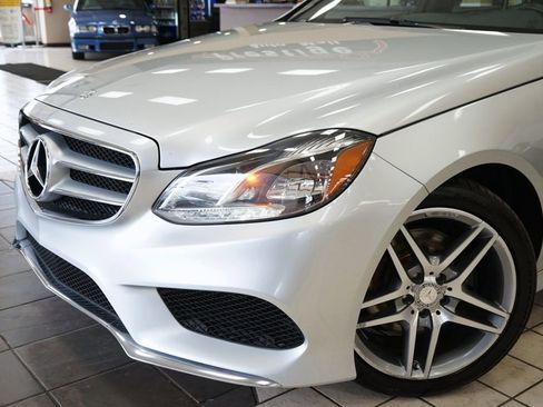 Used 2014 Mercedes-Benz E 350 4MATIC Sedan image 21