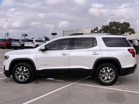 Used 2021 GMC Acadia SLT w/ Trailering Package image 3