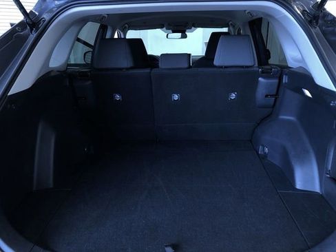 Used 2025 Toyota RAV4 XLE image 31