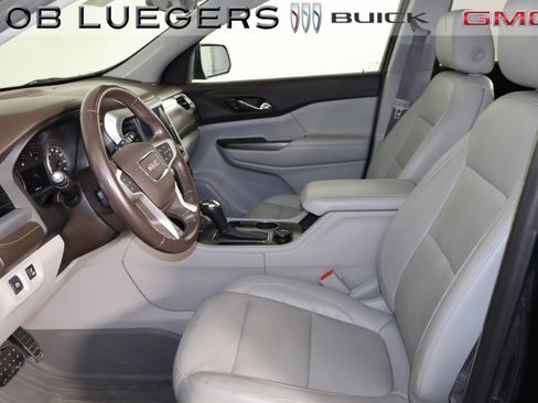 Certified 2019 GMC Acadia SLT image 9