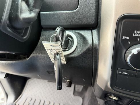 Used 2018 RAM 2500 Lone Star image 36