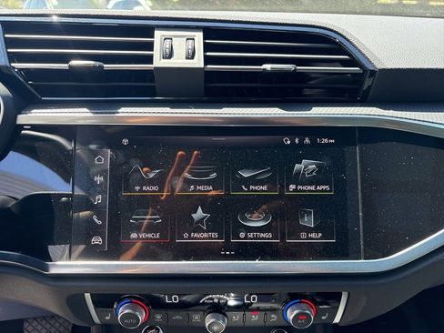 Used 2025 Audi Q3 2.0T Premium w/ Convenience Package image 20