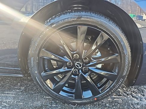 Used 2024 MAZDA MAZDA3 s image 17