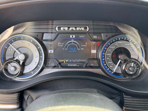 Used 2021 RAM 1500 Limited AWD/4WD image 14