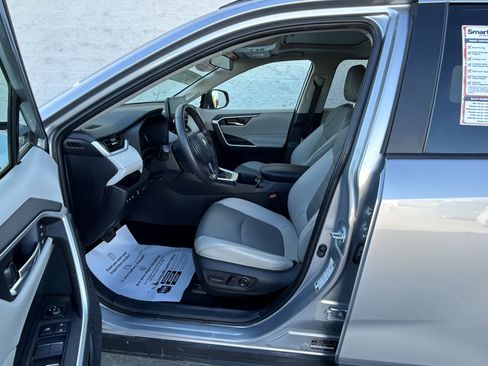 Certified 2024 Toyota RAV4 XLE Premium image 12