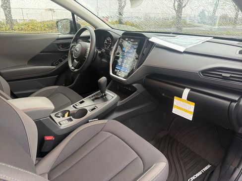 Used 2025 Subaru Crosstrek 2.0i Premium w/ Crosstrek Mirror Package image 28