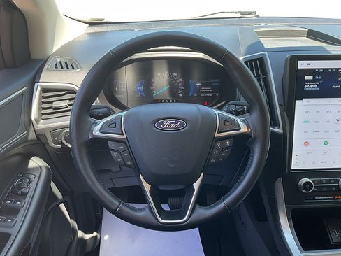 Used 2024 Ford Edge SEL AWD/4WD image 11