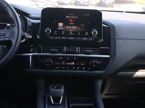 Certified 2025 Nissan Pathfinder SV AWD/4WD image 21