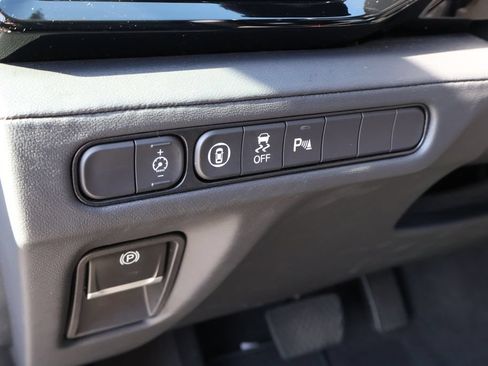 Used 2025 Acura MDX FWD w/ Technology Package image 16