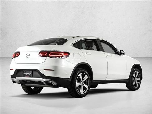 Used 2022 Mercedes-Benz GLC 300 4MATIC Coupe image 5