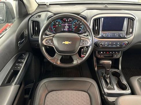 Used 2019 Chevrolet Colorado Z71 AWD/4WD image 18