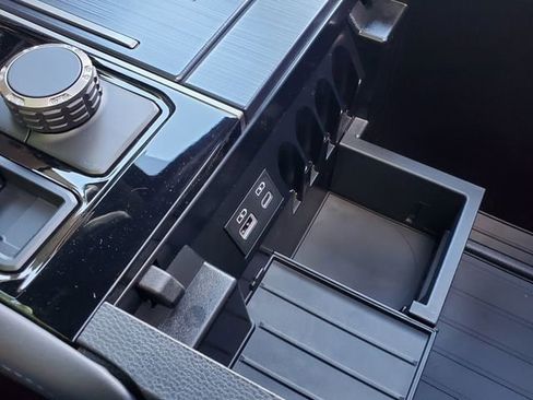 New 2026 Toyota Tundra Platinum AWD/4WD image 36