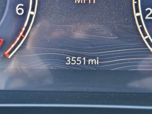 Used 2025 Jeep Grand Cherokee Altitude image 36