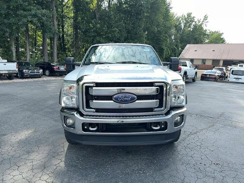 Used 2016 Ford F250 XLT image 2