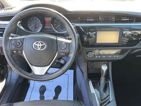 Used 2016 Toyota Corolla S image 16