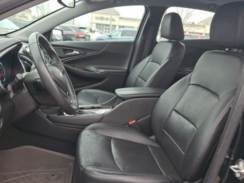 Used 2017 Chevrolet Malibu Premier w/ Premier Sun and Wheel Package image 14