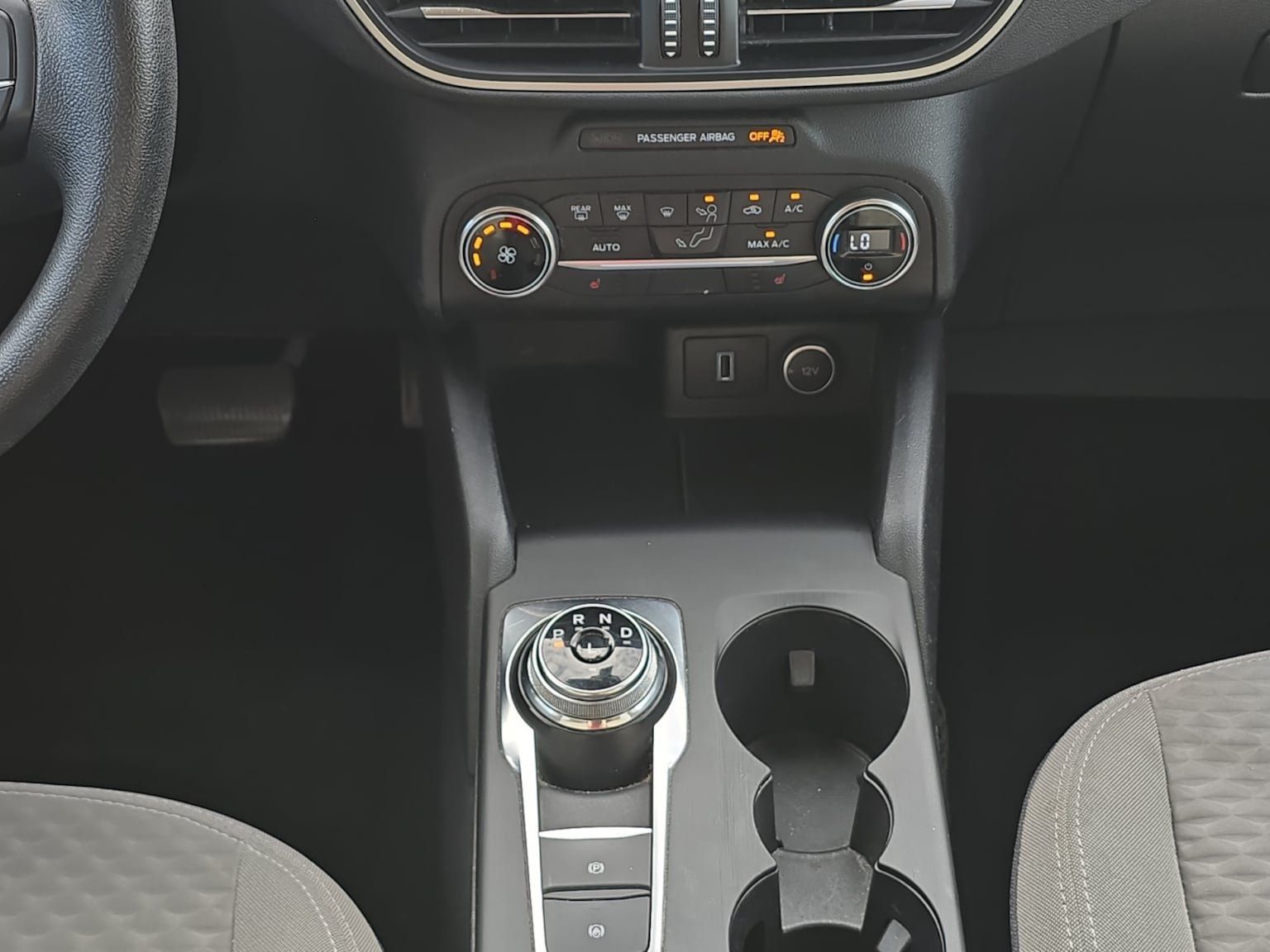 Used 2020 Ford Escape SE FWD image 15