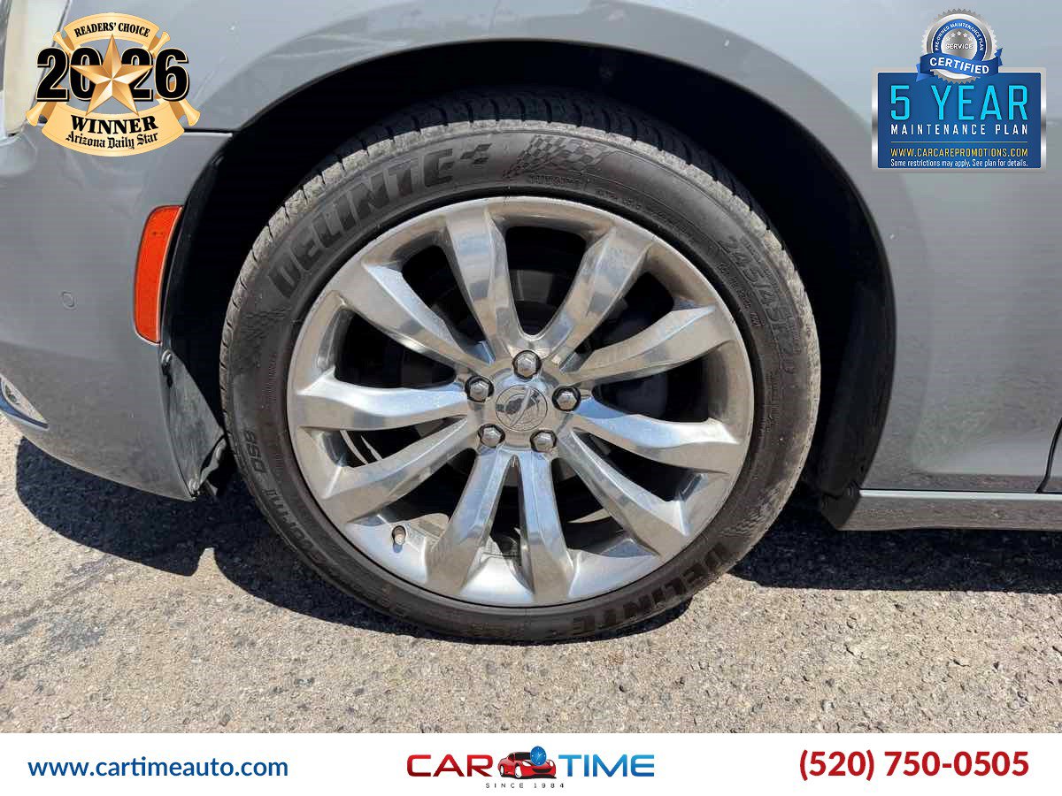 Used 2019 Chrysler 300 Limited w/ Safetytec Plus Group RWD image 5