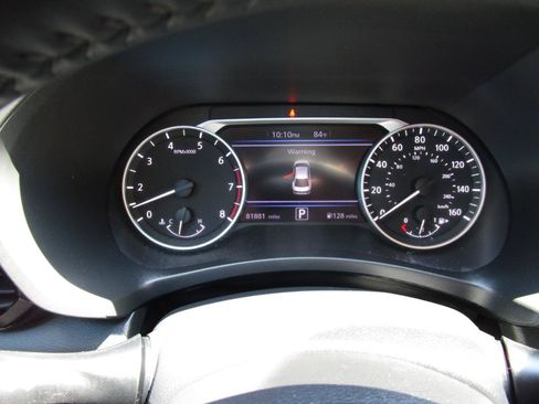 Used 2023 Nissan Sentra SV w/ All-Weather Package FWD image 11