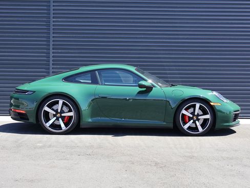 Used 2024 Porsche 911 Carrera S RWD image 8