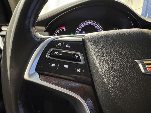 Used 2019 Cadillac XTS Luxury image 18