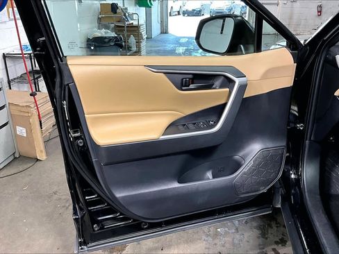 Certified 2024 Toyota RAV4 LE AWD/4WD image 21