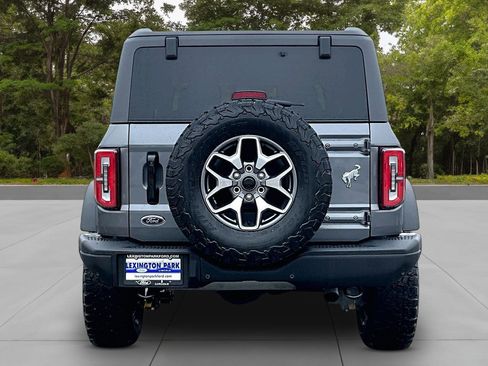 Used 2023 Ford Bronco Badlands image 6