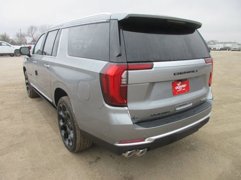 New 2026 GMC Yukon XL Denali w/ Denali Reserve Package image 7