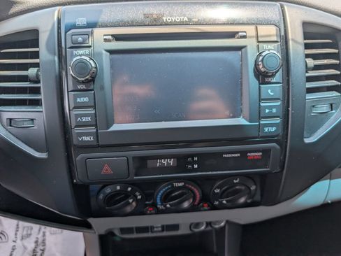 Used 2013 Toyota Tacoma PreRunner w/ Convenience Pkg RWD image 13